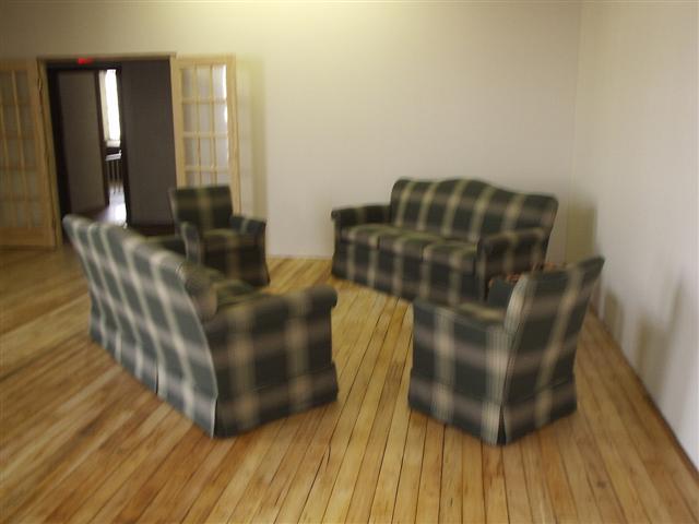 Loveseat28